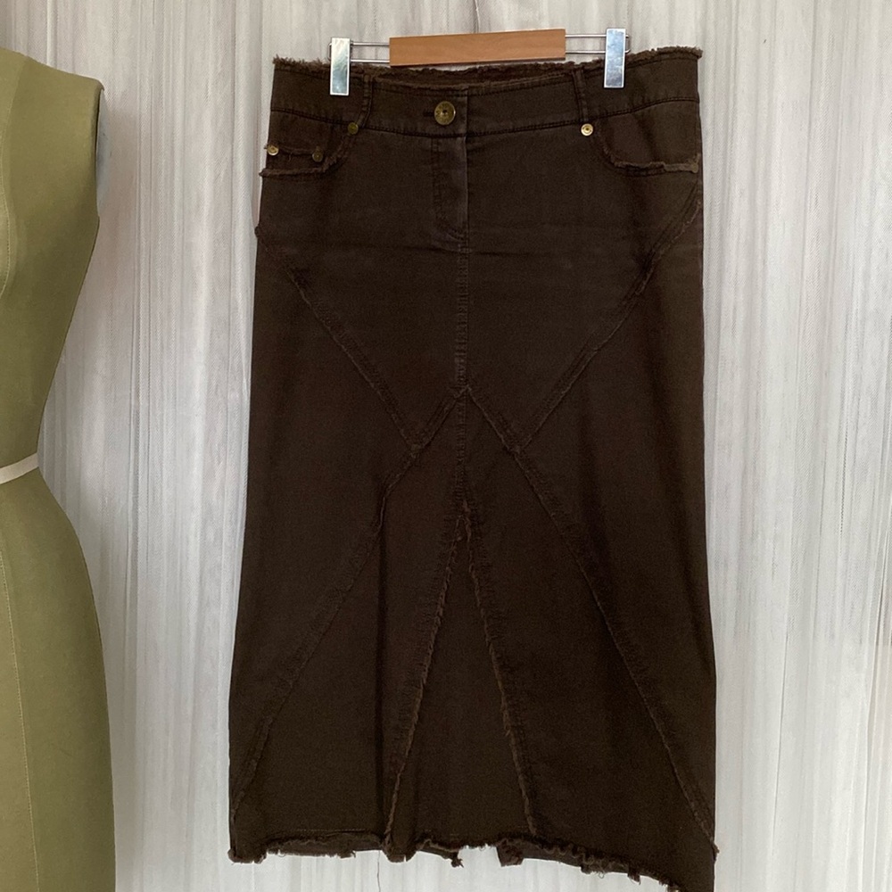Vintage by Marc Aurel Y2K brown denim frayed details all over! Size 40
